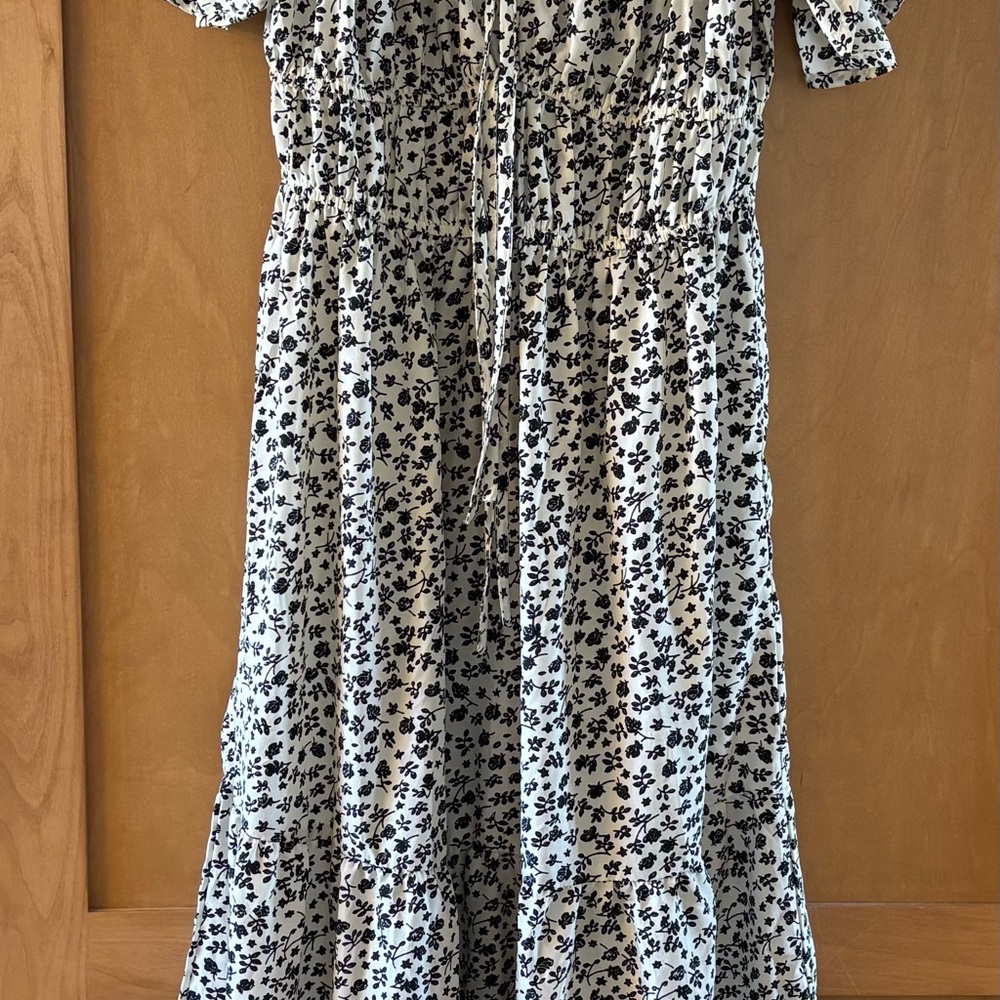 Black and White Puff Sleeve Sundress